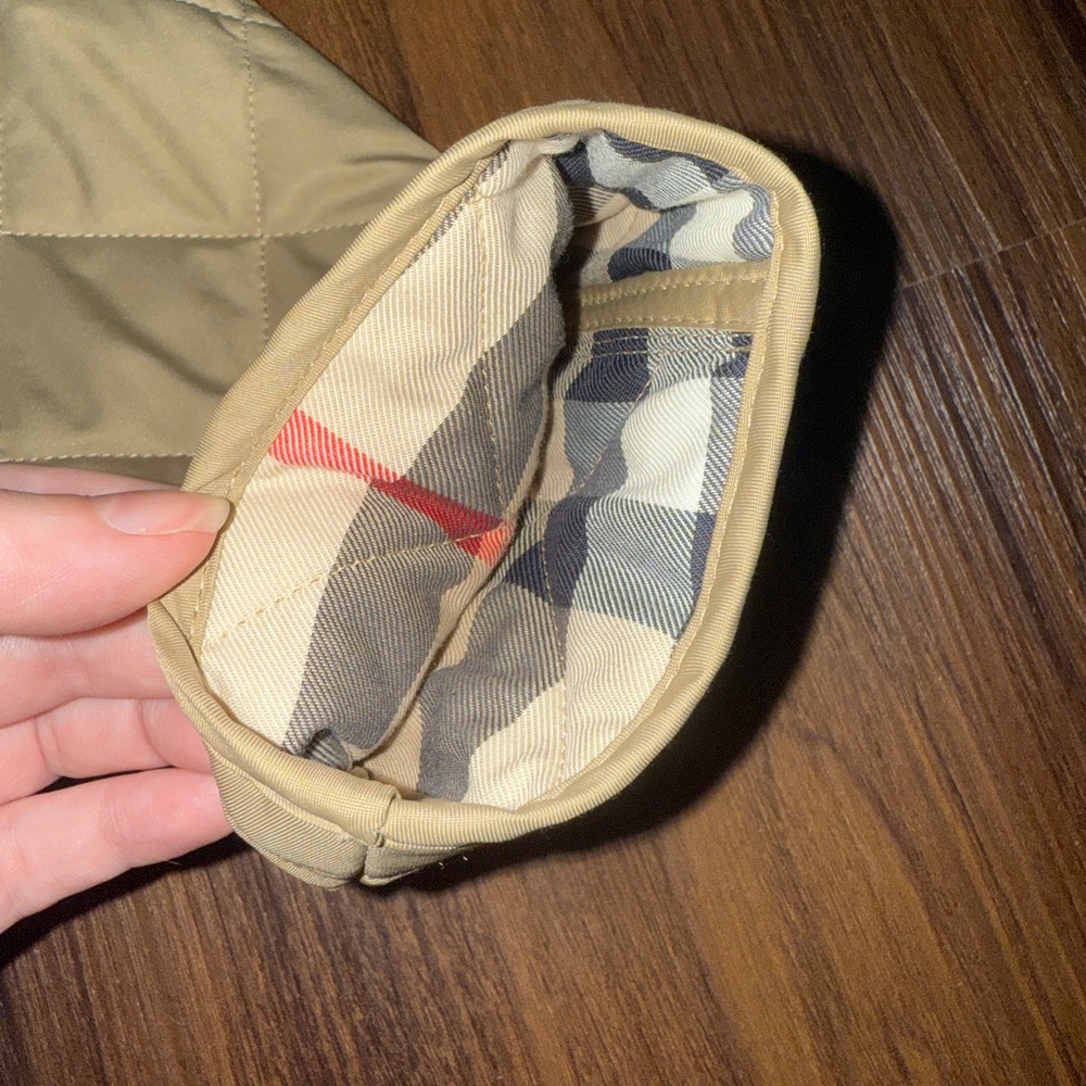 NWOT Burberry Beige Quilted Jacket - Picture 7 of 8
